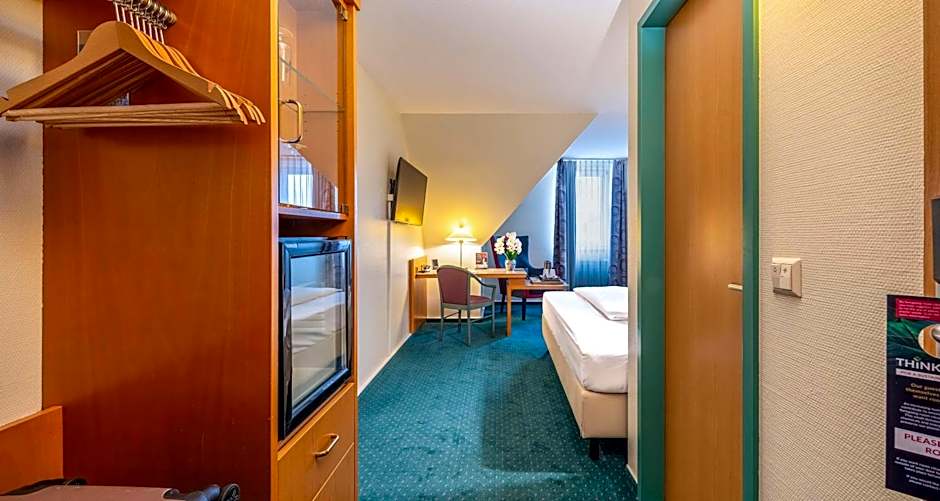 PLAZA Hotel Blankenburg Ditzingen, Sure Hotel Collection
