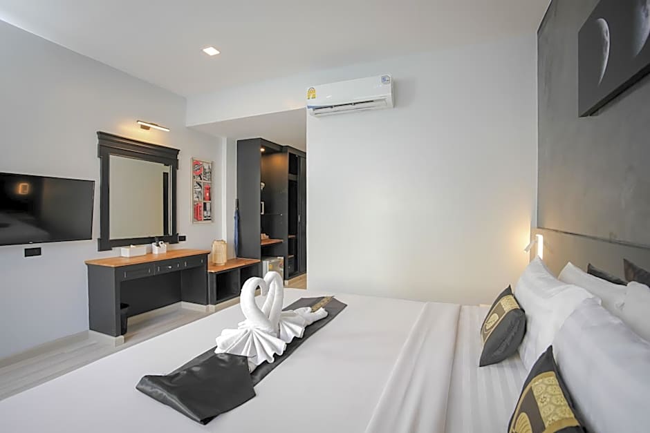 Photo 1 of 29 of Deluxe 1 Double Bed or 2 Beds