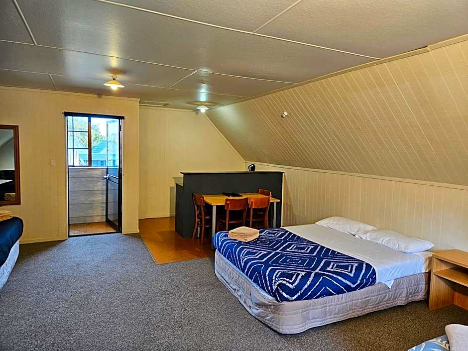 Bulls Motel & Holiday Park