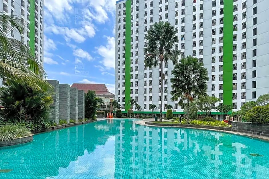 RedLiving Apartemen Green Lake View Ciputat Syafa Property Tower E