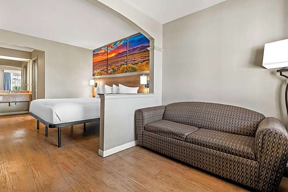 Days Inn by Wyndham Nacogdoches/SFA University/Downtown