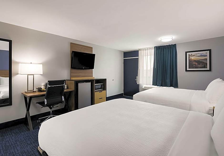 SureStay Plus by Best Western Pigeon Forge