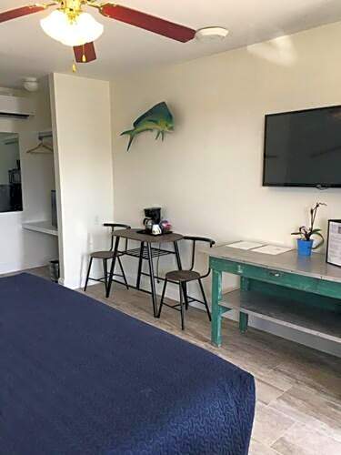 Wachapreague Inn - Motel Rooms