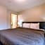Ski In & 15 Minute Walk to the Lifts Hot Tub AC Pet Friendly