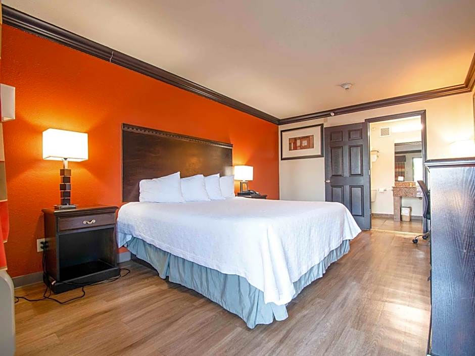 Days Inn by Wyndham Oklahoma City/Moore