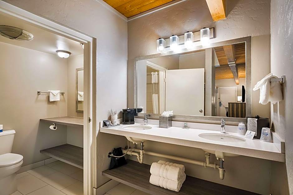 Best Western Antlers