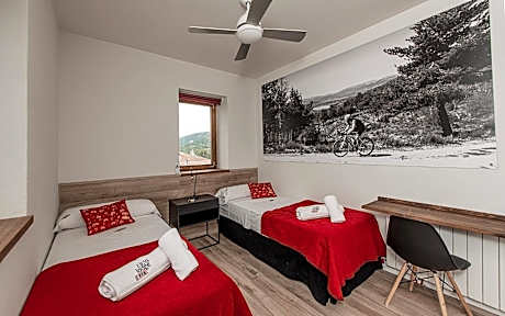 Suite with Mountain View
