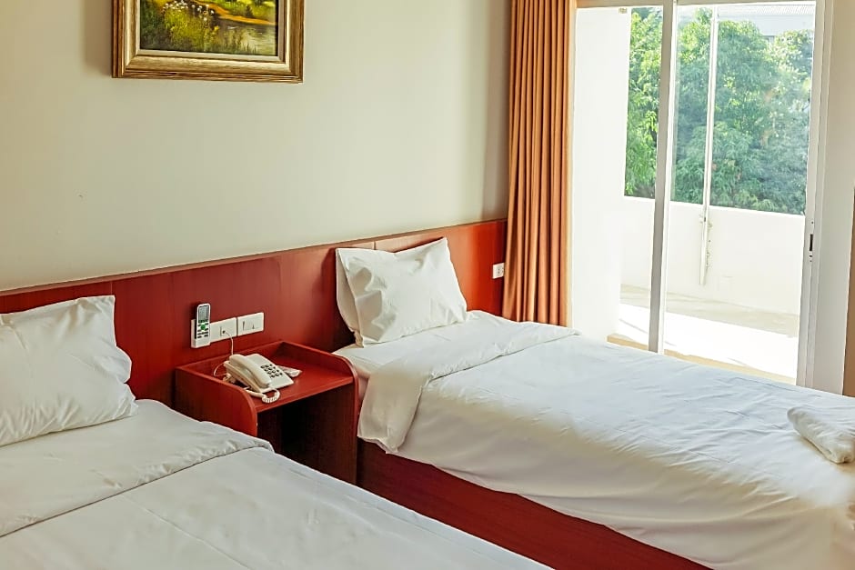 Douangpraseuth Hotel