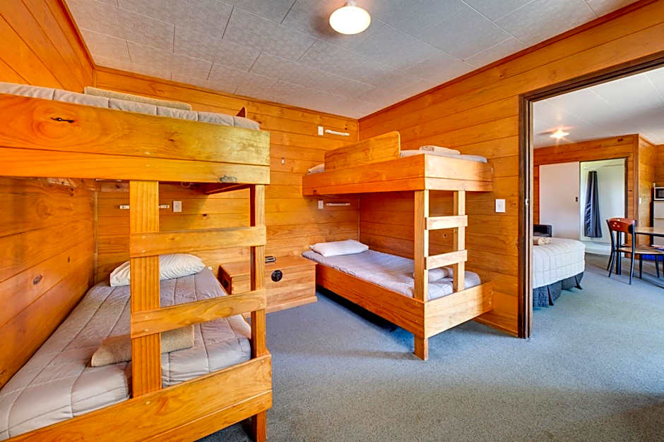 Wellington TOP 10 Holiday Park