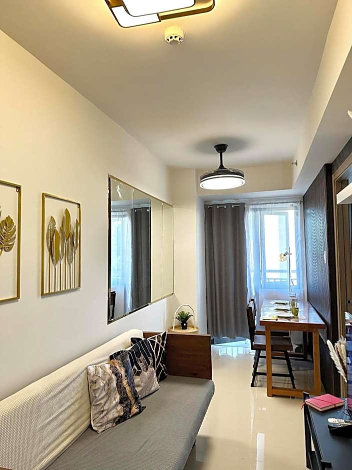 Mall of Asia MOA S Residences , IKEA Pasay , NAIA Airport , Manila Bay