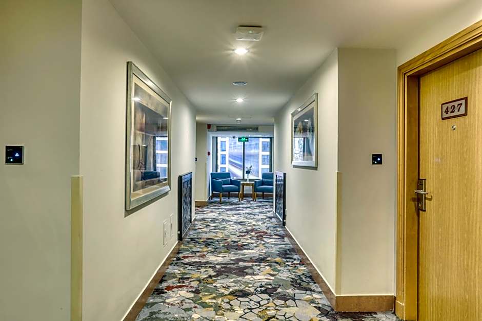 Geneva Hotel