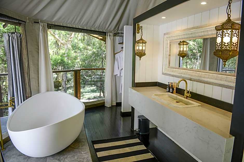 Photo 1 of 3 of Luxury