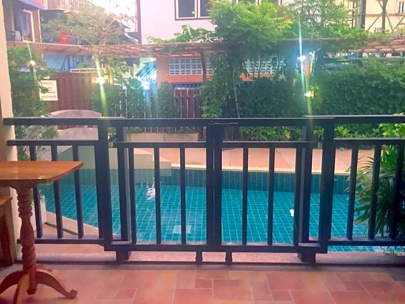 JJ Residence (somsri praditjarone company branch 1)