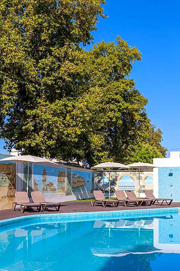 Lagoa Hotel