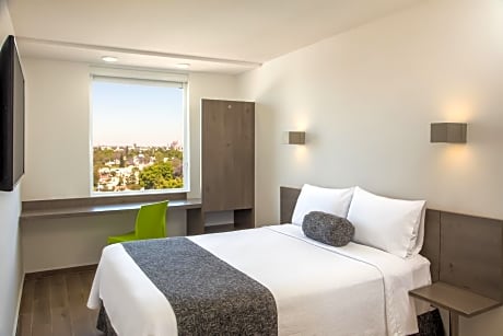 Superior Queen Room
