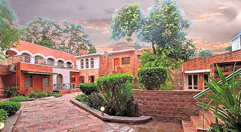 Hotel Inn Season – Art Deco Heritage Hotel in Jodhpur