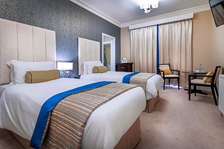 Standard Double Room with Two Single Beds - Non-Smoking