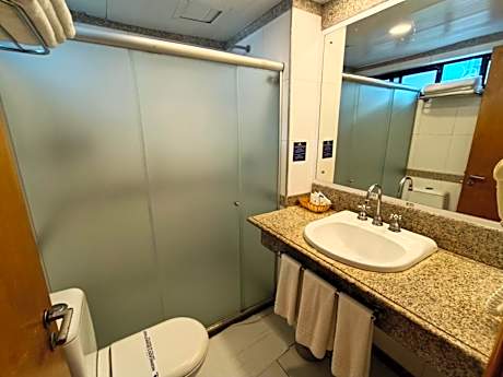 Luxury 02 Double Beds 1 adult