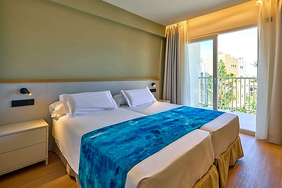 Universal Hotel Romantica