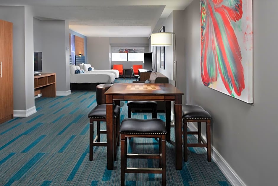 Aloft Nashville West End