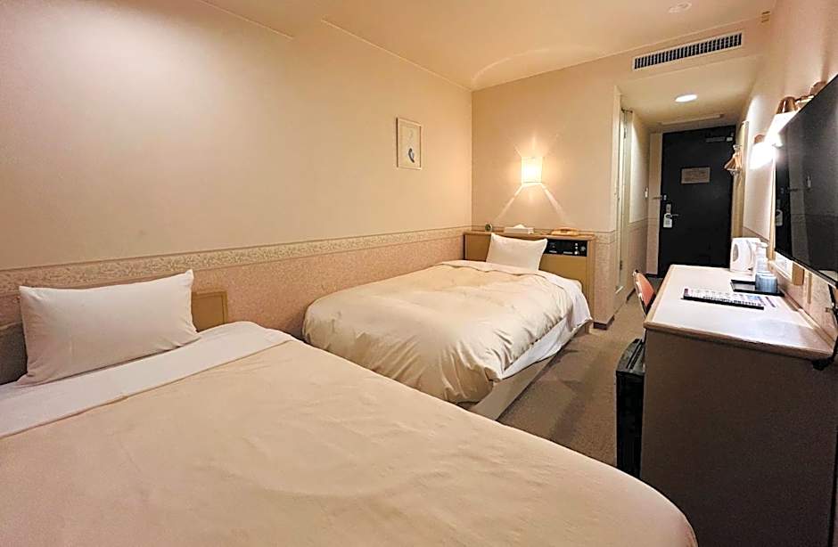 Photo 1 of 7 of Economy 2 Beds, Smoking