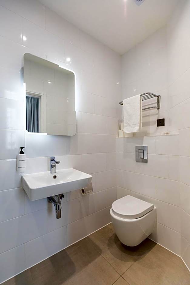 The Chapter Hotels - The J Hyde Park