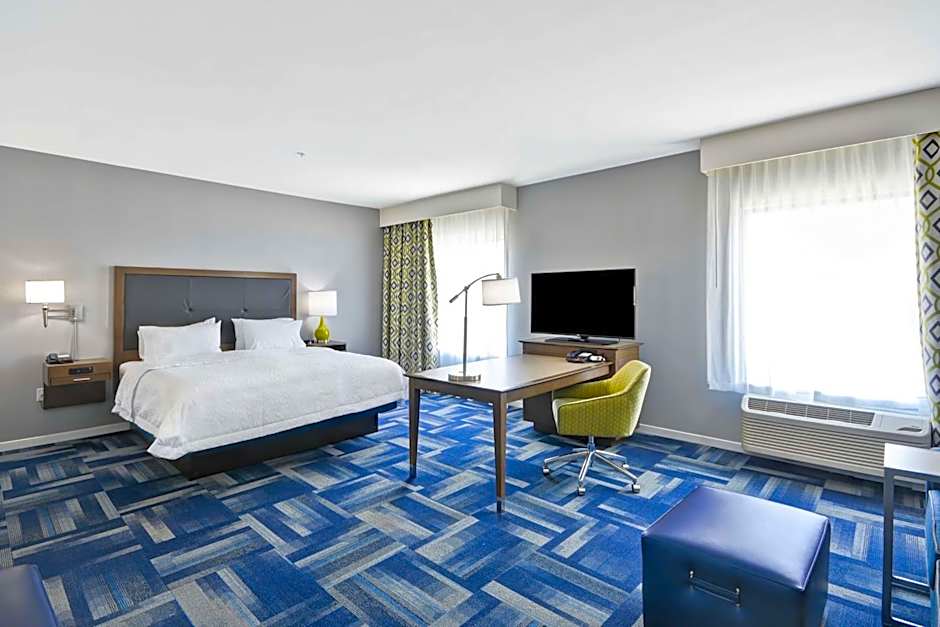 Foto 1 dari 2 — Studio 1 King Bed Suite