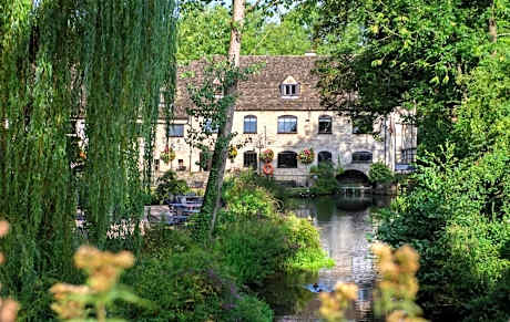 Egypt Mill Hotel and Restaurant