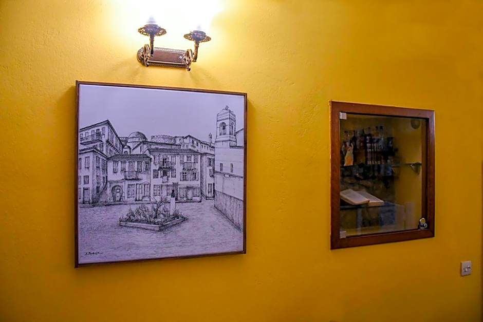 Byron Traditional Hotel