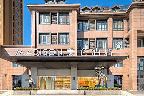 Madison Hotel Puyang East High-speed Railway Station