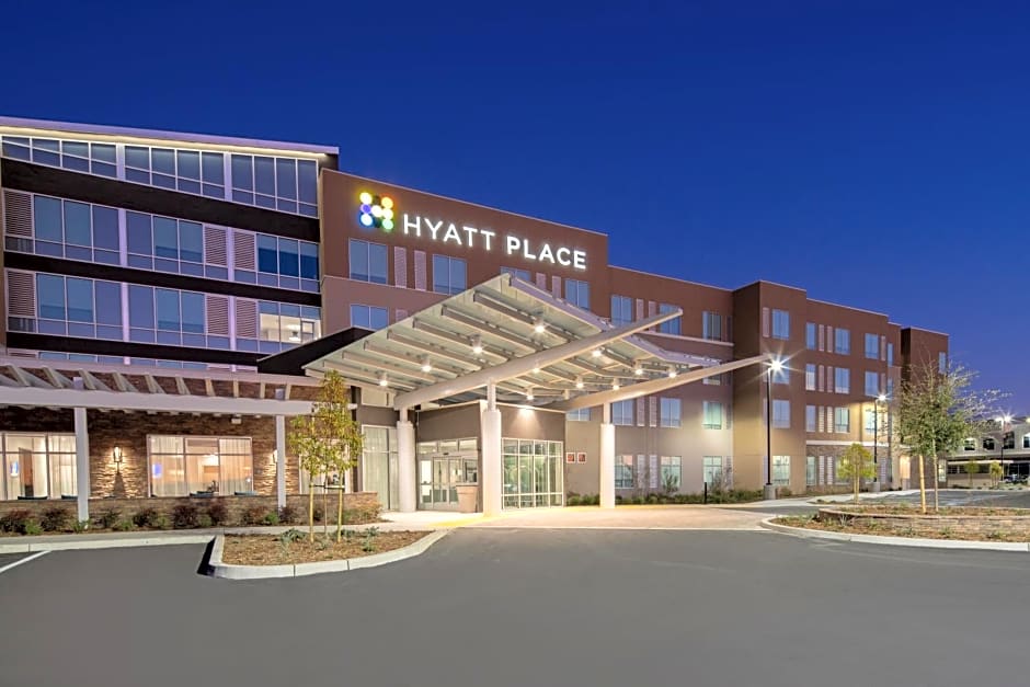 Hyatt Place Bakersfield