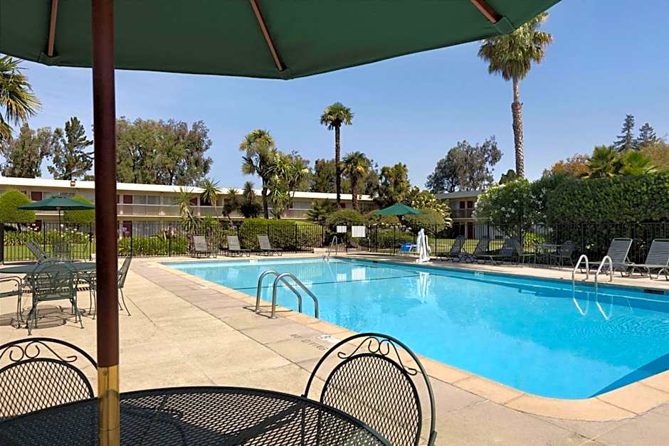 Ramada by Wyndham Sunnyvale/Silicon Valley