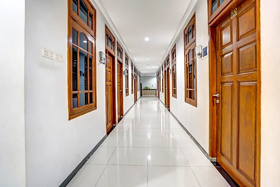 Hotel O Parang Kusumo Residence