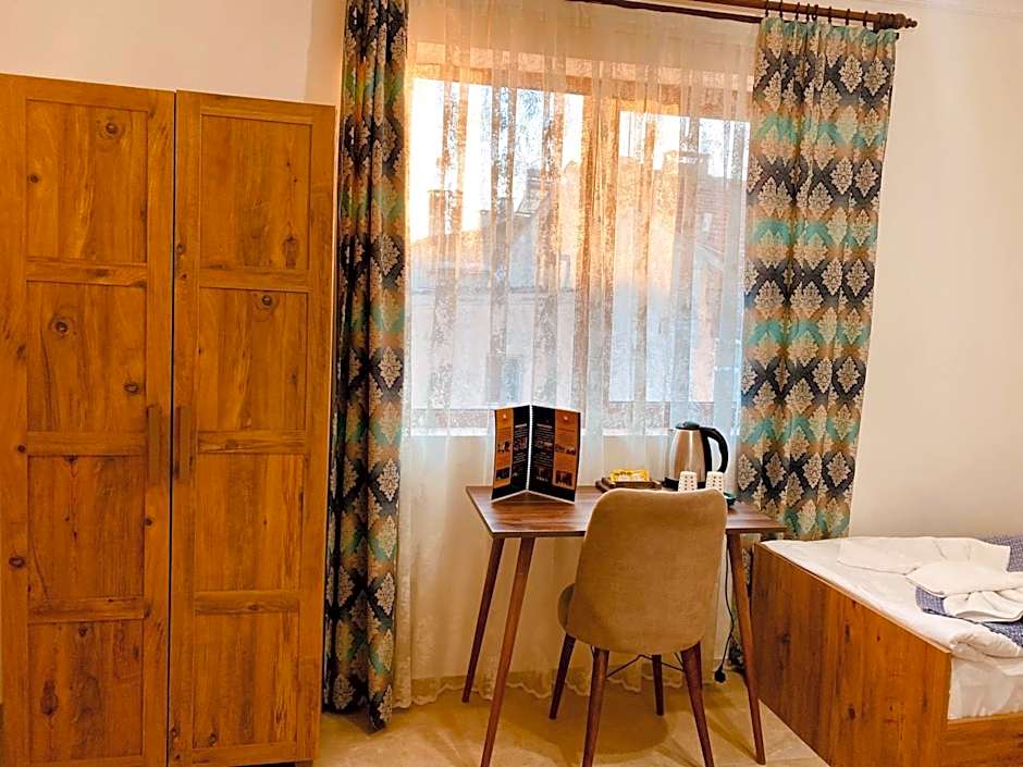 Aysultan Stone House