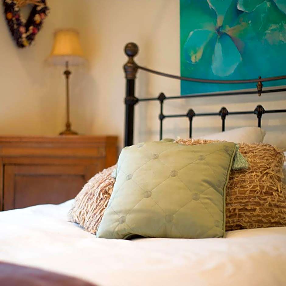 Bybrook Barn Bed & Breakfast