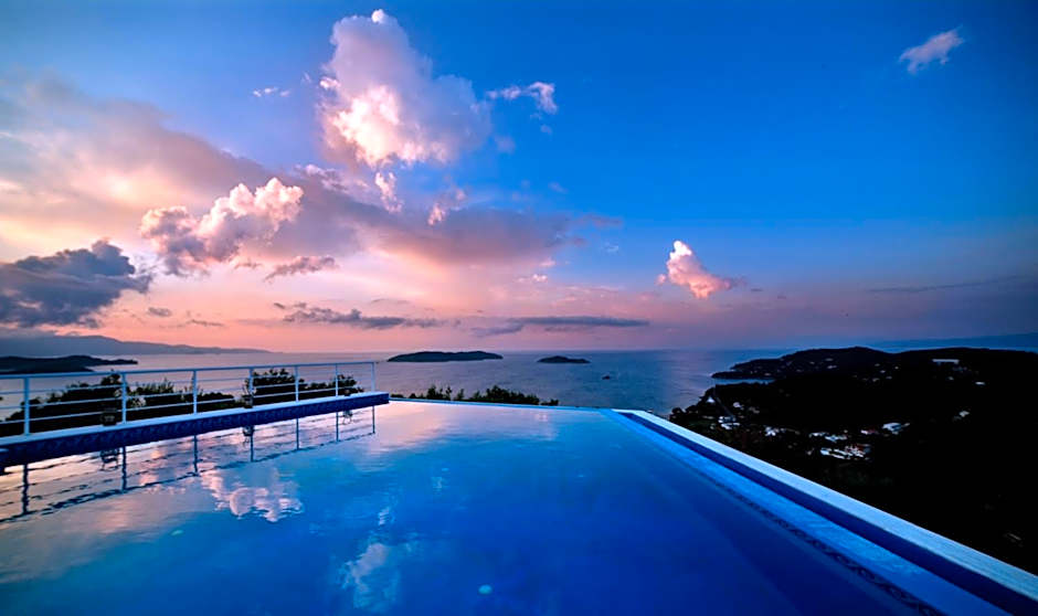 GoldenHill Studios&apartments