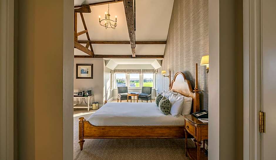 Wivenhoe House Hotel