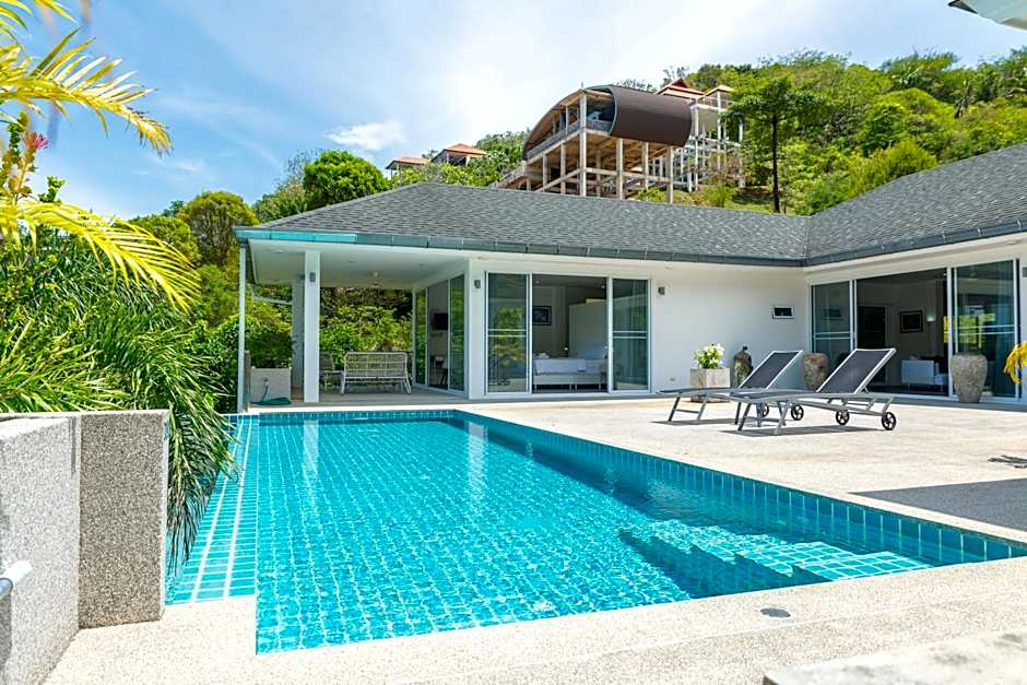 3BR Villa Private Pool 10min to Beach