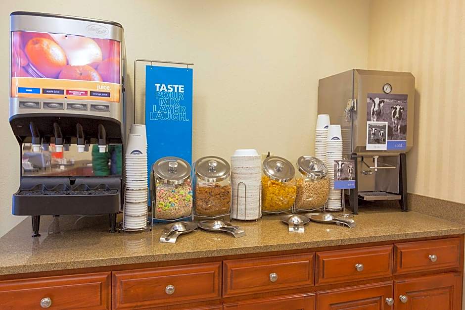 Wingate by Wyndham St Louis Airport