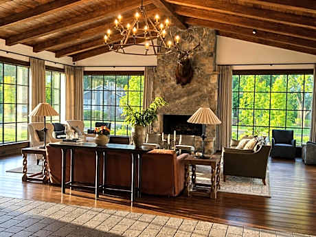 The Dillard House