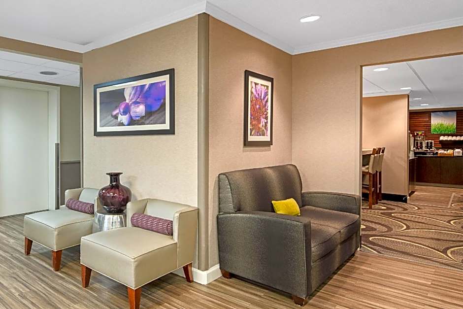 La Quinta Inn & Suites by Wyndham Baton Rouge Siegen Lane