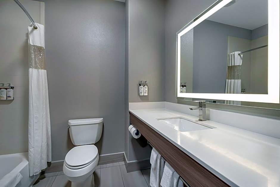 Holiday Inn Express and Suites Beeville By IHG