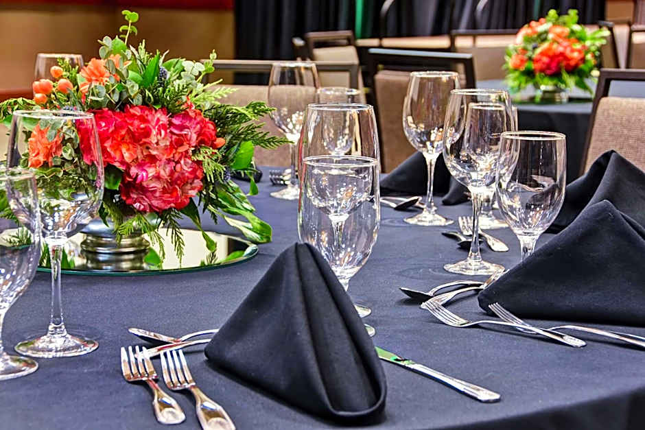 Embassy Suites By Hilton Hotel Little Rock