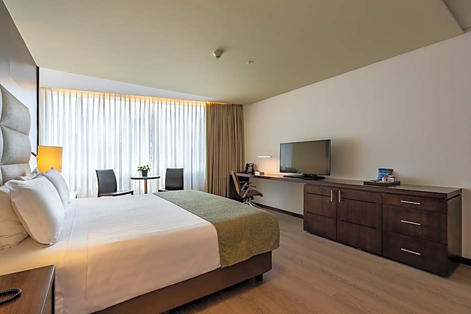 Hotel Estelar Milla De Oro