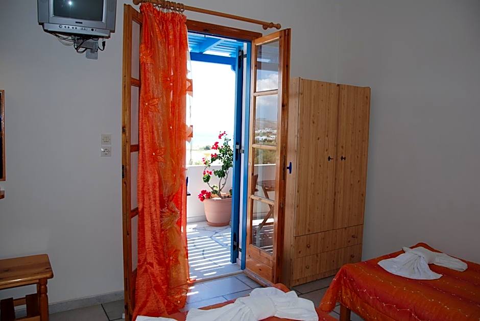 Koulas Pension - Red Lake