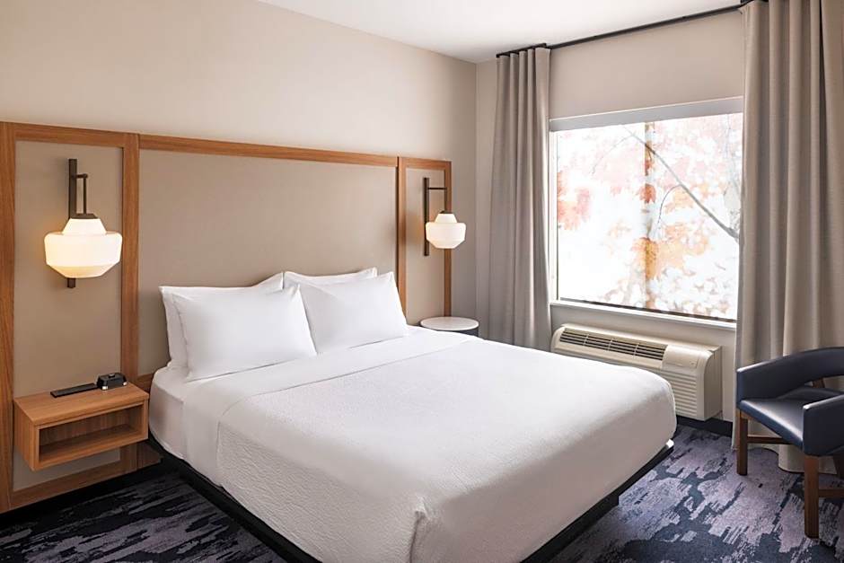 Fairfield by Marriott Inn & Suites West Kelowna