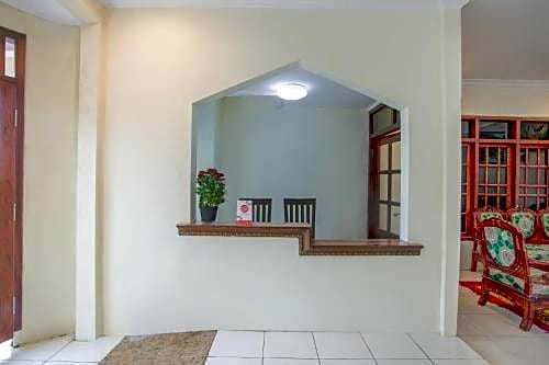 OYO 3004 Penginapan Bromo Adi