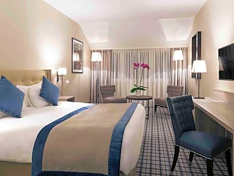 Classic Room with One Double Bed or Two Single Beds