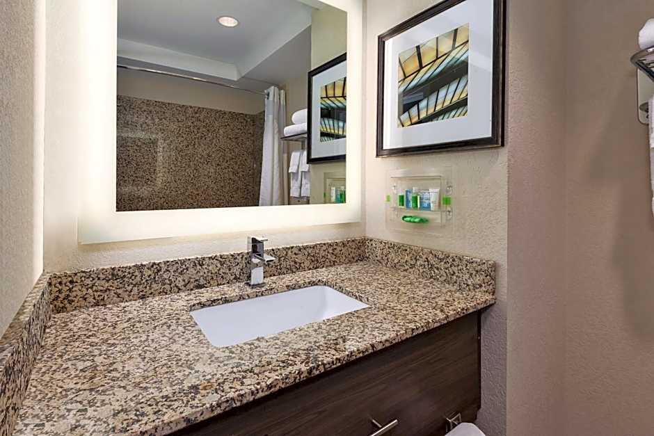 Holiday Inn Morgantown - University Area By IHG