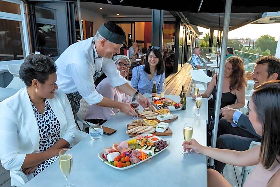 The Parnell Hotel & Conference Centre